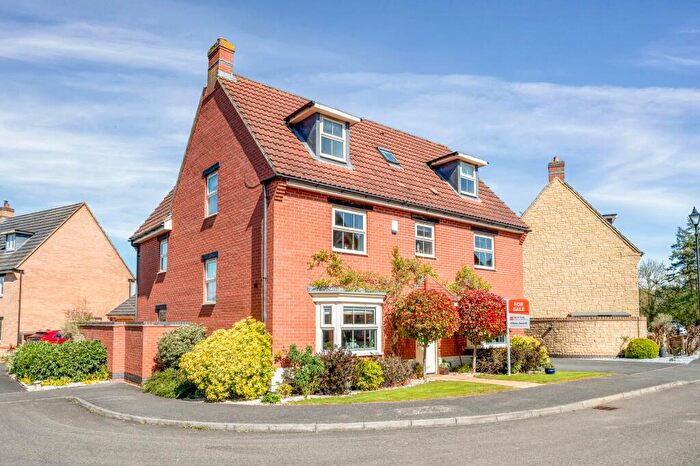 6 Bedroom Detached House For Sale In Contract Ready Stunning Home On Brunel Avenue, NG33