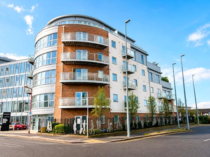 2 Bedroom Penthouse For Sale In Station View, Guildford, Surrey, GU1