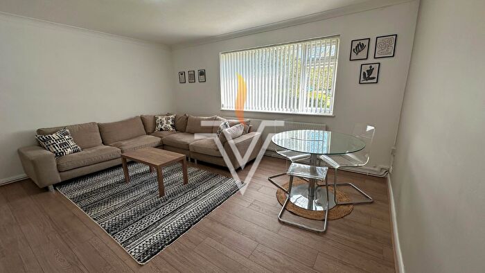 2 Bedroom Flat To Rent In Orlescote Road, Coventry, CV4