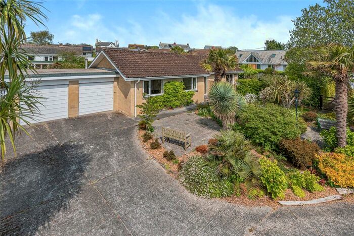 3 Bedroom Detached Bungalow To Rent In Trelyn, Rock, PL27