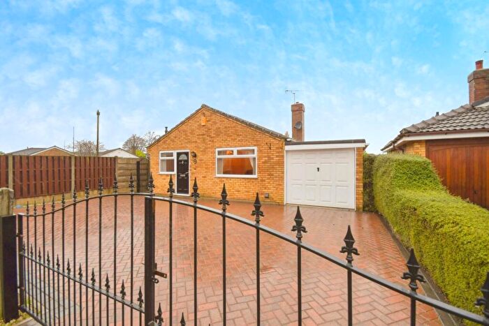 2 Bedroom Detached Bungalow For Sale In Churchland Avenue, Holmewood, Chesterfield, S42