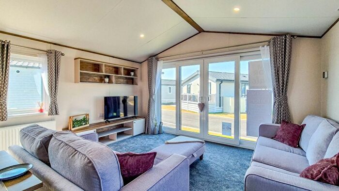 2 Bedroom Mobile/park Home For Sale In Rye Harbour Road, Rye Harbour, Rye, TN31
