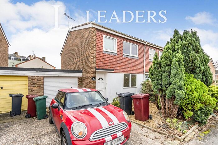 5 Bedroom Semi-Detached House To Rent In Little Breach, PO19