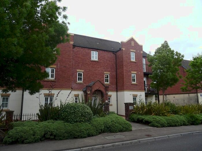 2 Bedroom Flat To Rent In Threipland Drive, Heath, Cardiff, CF14