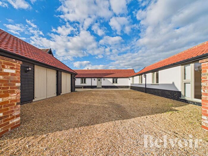 3 Bedroom Bungalow To Rent In Hallfarm, Griston, IP25