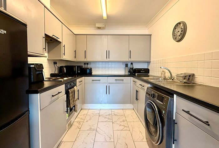 2 Bedroom Flat For Sale In Forton Road, Gosport, PO12