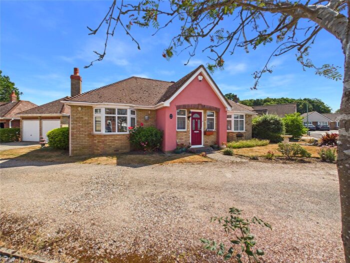 2 Bedroom Bungalow For Sale In Mayfield, Leavenheath, Colchester, Suffolk, CO6