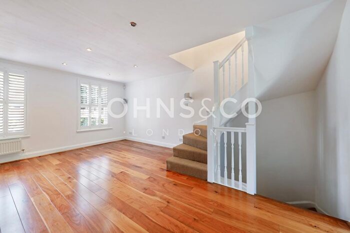 3 Bedroom Property To Rent In Caxton Mews, The Butts, Brentford, TW8