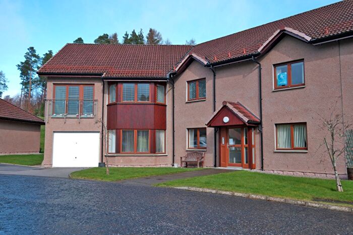 2 Bedroom Flat For Sale In East Park, Banchory, AB31