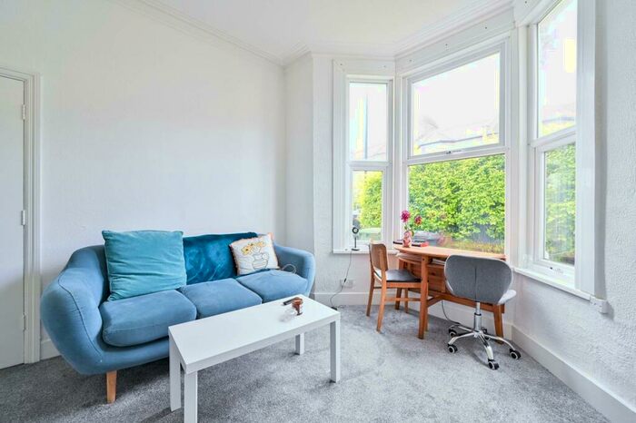 2 Bedroom Flat To Rent In Dundalk Road, Brockley, London, SE4