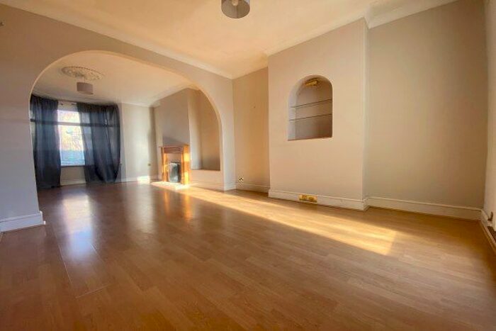 4 Bedroom Property To Rent In Fernbrook Road, London, SE13