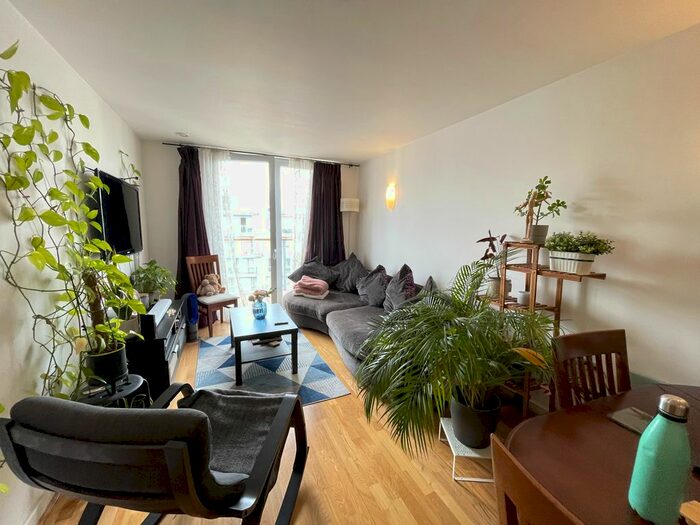 2 Bedroom Flat To Rent In Empire Way, Wembley, HA9