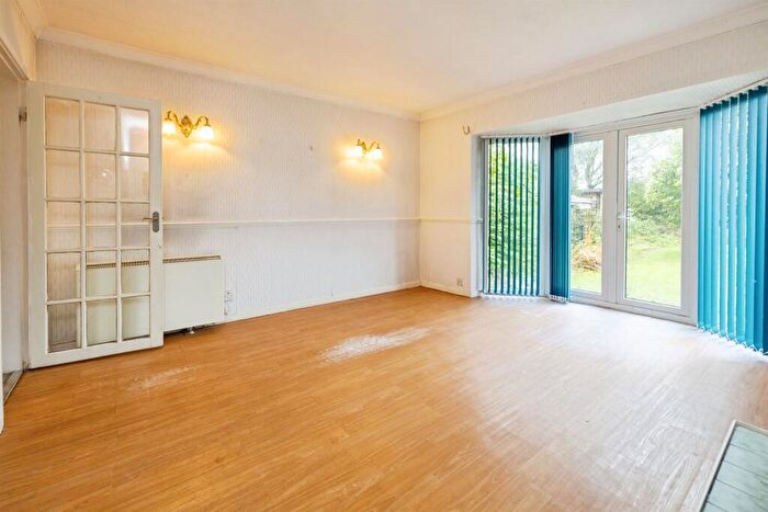 2 Bedroom Semi-Detached Bungalow For Sale In Lincoln Road, Branston, Lincoln, LN4