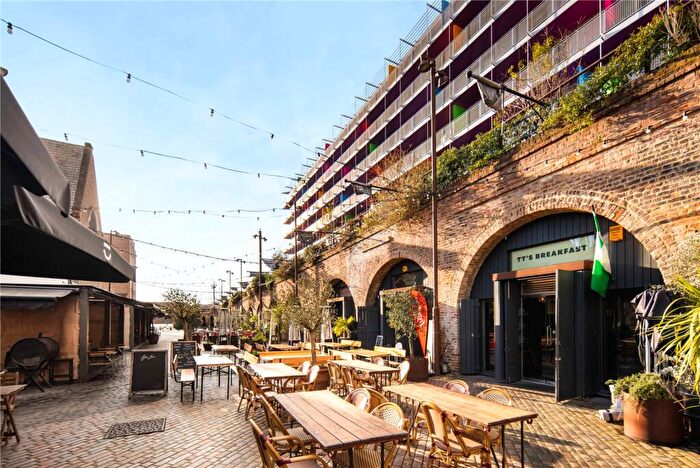 2 Bedroom Flat For Sale In Deptford High Street, London, SE8