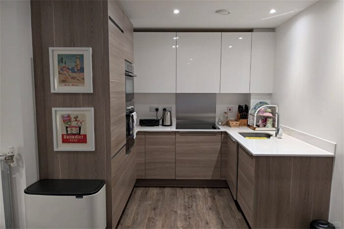 2 Bedroom Apartment To Rent In Baroque Gardens, Grand Canal Avenue, SE16