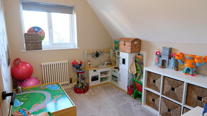 4 Bedroom Detached House For Sale In Chapel Lane, St Margaret's At Cliffe, CT15