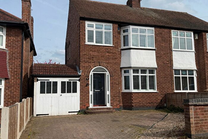 3 Bedroom Semi Detached House For Sale In Thomas Avenue, Radcliffe-On-Trent, Nottingham, NG12