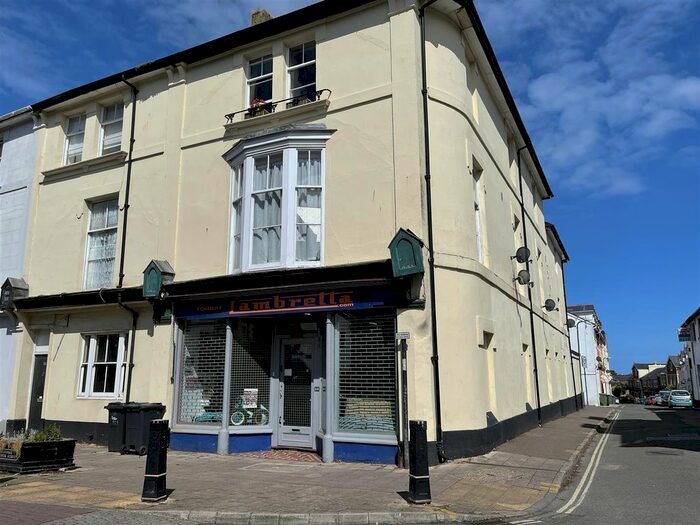 2 Bedroom Maisonette To Rent In Winner Street, Paignton, TQ3