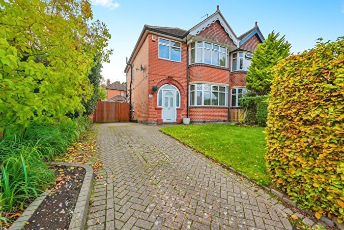 3 Bedroom Semi Detached House For Sale In Elms Avenue, Littleover, Derby, DE23