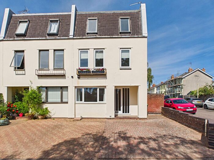 4 Bedroom Semi-Detached House For Sale In Albany Road, Cheltenham, GL50