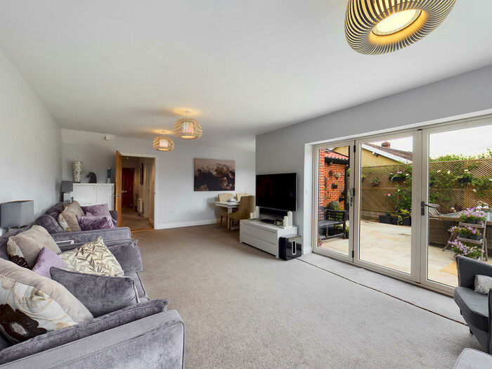 4 Bedroom Detached House For Sale In Burston Road, Dickleburgh, IP21