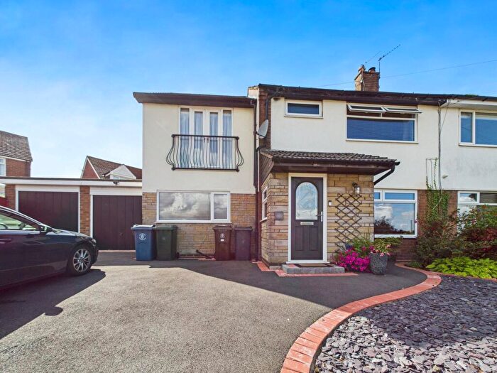4 Bedroom Semi-Detached House To Rent In Black Moss Lane, Aughton, L39
