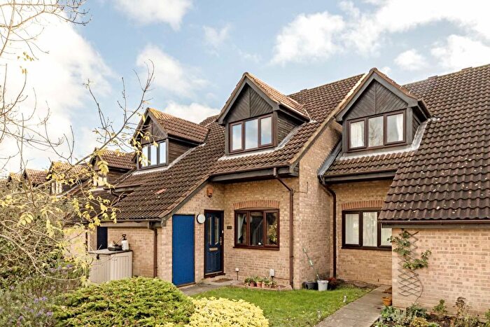 2 Bedroom Terraced House To Rent In Varsity Drive, Twickenham, TW1