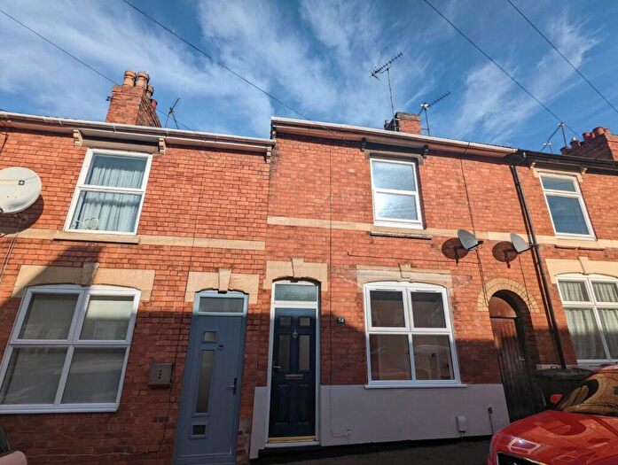 3 Bedroom Terraced House To Rent In Melton Street, Kettering, NN16