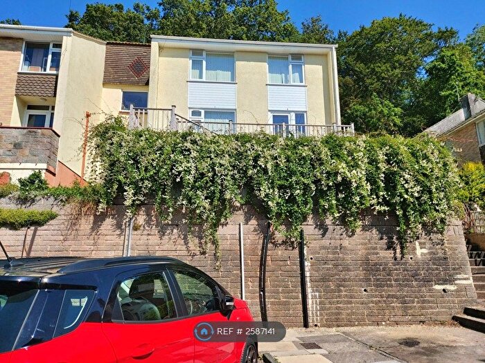 3 Bedroom End Of Terrace House To Rent In Ben Jonson Close, Torquay, TQ2