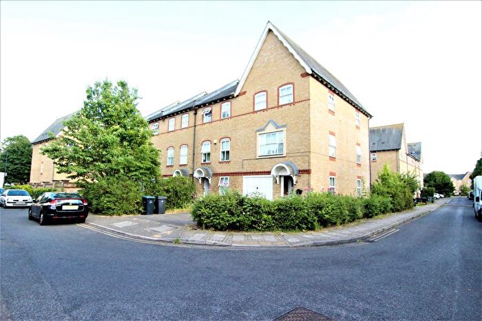 1 Bedroom Flat To Rent In Chamberlayne Avenue, Wembley, HA9