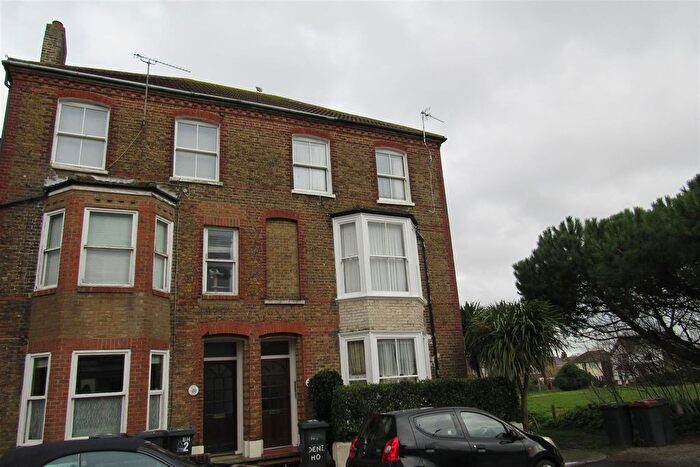 1 Bedroom Flat To Rent In Oxenden Street, Herne Bay, CT6