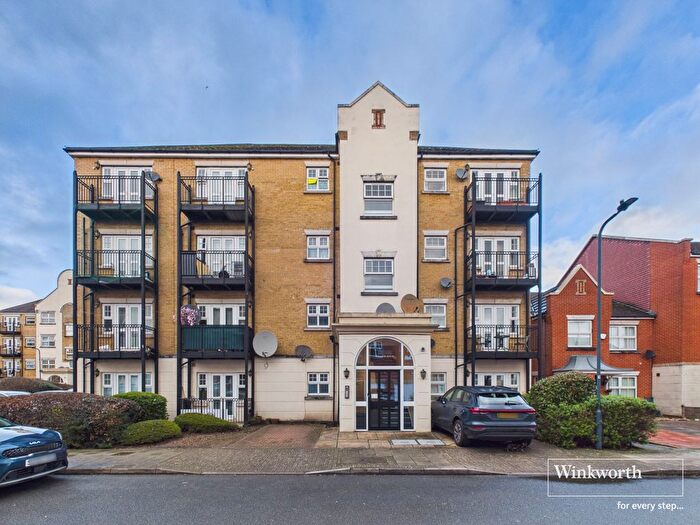 2 Bedroom Flat For Sale In Rose Bates Drive, Kingsbury, London, NW9