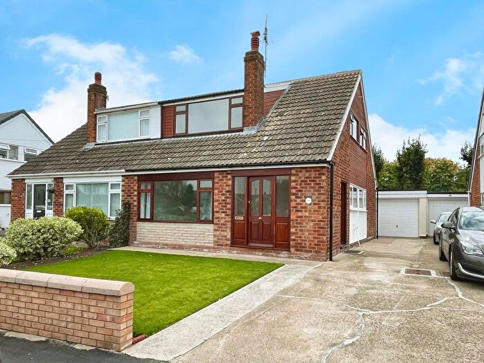 3 Bedroom Semi Detached Bungalow For Sale In Berry Drive, Great Sutton, Ellesmere Port, CH66