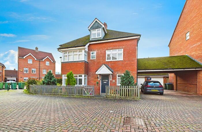 5 Bedroom Detached House To Rent In Ellis Road, Broadbridge Heath, RH12