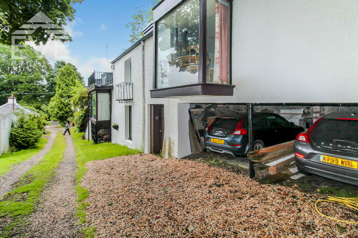 2 Bedroom Flat To Rent In Eastbank, Houston Road Langbank, PA14