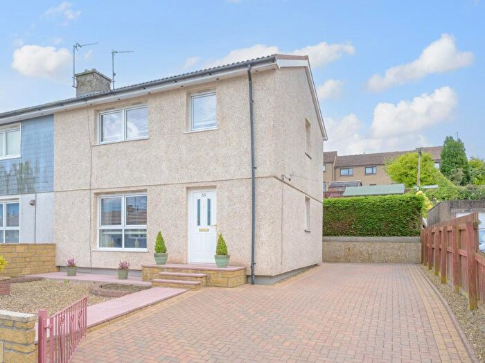 3 Bedroom Semi-Detached House For Sale In Benarty Avenue, Lochgelly, KY5