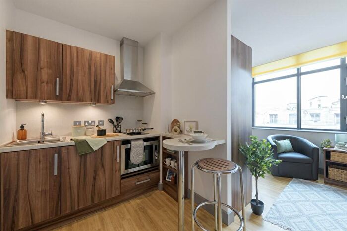 1 Bedroom Apartment To Rent In King Square, Bristol, BS2