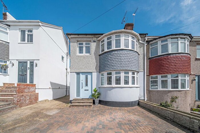 3 Bedroom Semi Detached House For Sale In Edendale Road, Bexleyheath, Kent, DA7