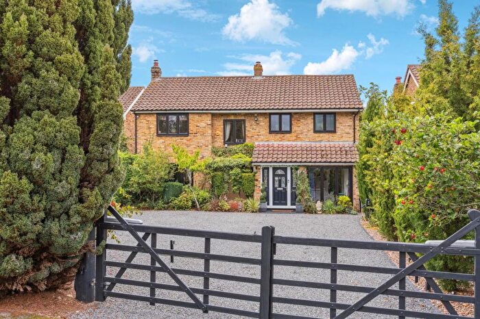 5 Bedroom Detached House For Sale In Pickford Road, Markyate, Hertfordshire, AL3