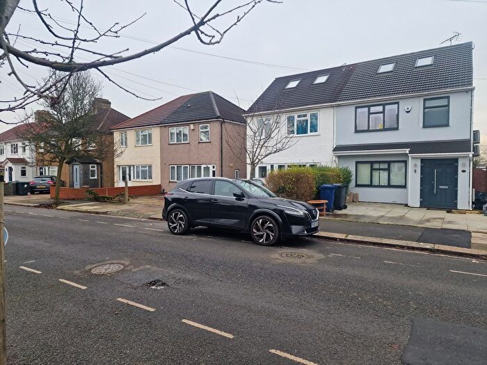 5 Bedroom Semi-Detached House For Sale In Downing Drive, Greenford, UB6