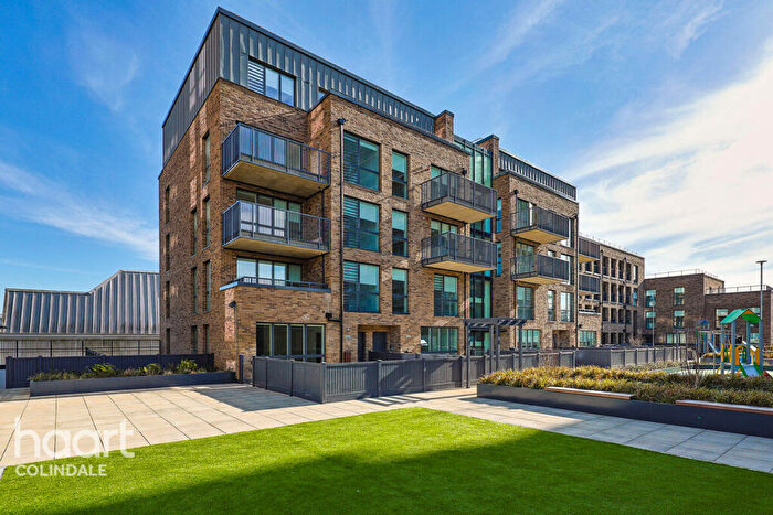 1 Bedroom Apartment For Sale In Station Road, Edgware, HA8