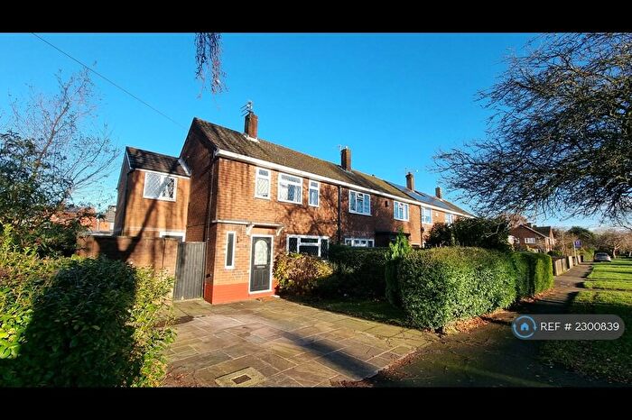 4 Bedroom End Of Terrace House To Rent In Norris Road, Sale, M33