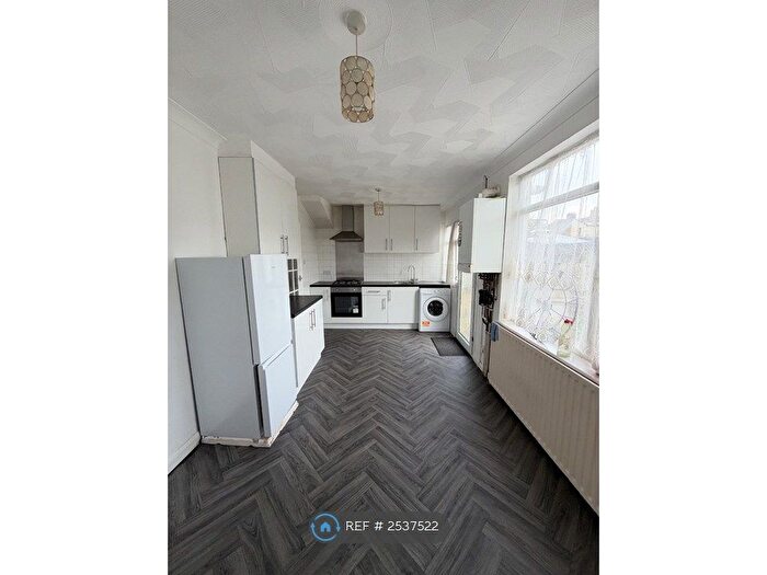 3 Bedroom Terraced House To Rent In Rosebery Road, Grays, RM17