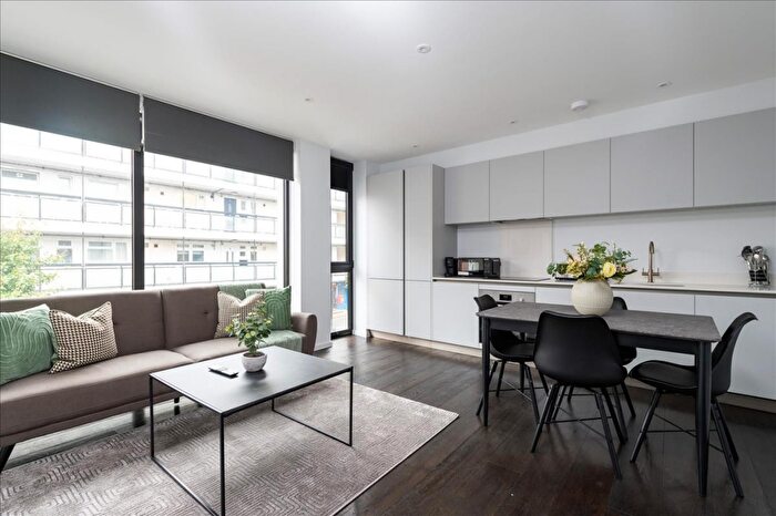 2 Bedroom Apartment To Rent In Regan Way, Hoxton, London, N1
