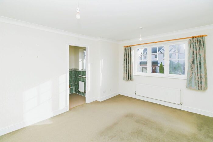 4 Bedroom Detached House For Sale In The Grange, Baroness Place, Penarth, CF64