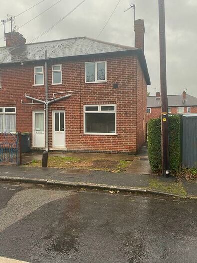 3 Bedroom End Of Terrace House To Rent In Marina Avenue, Beeston, Nottingham, NG9