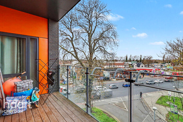 2 Bedroom Block Of Apartments For Sale In Purley Way, Croydon, CR0