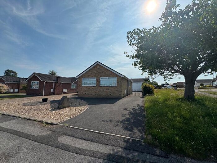 2 Bedroom Bungalow For Sale In Layard Drive, Wimborne, BH21