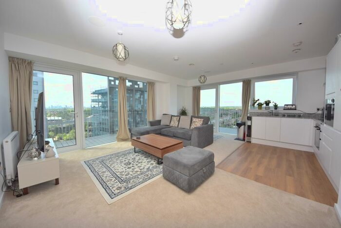2 Bedroom Flat To Rent In - Ilford Hill, Ilford, IG1