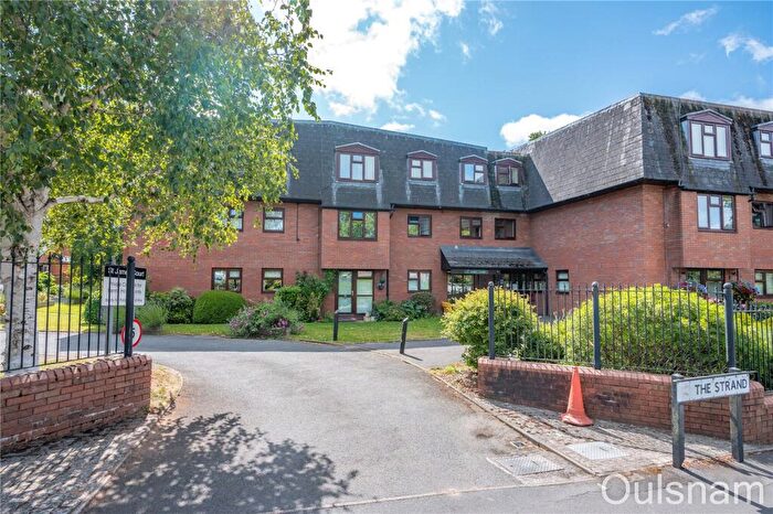 1 Bedroom Apartment For Sale In The Strand, Bromsgrove, Worcestershire, B61
